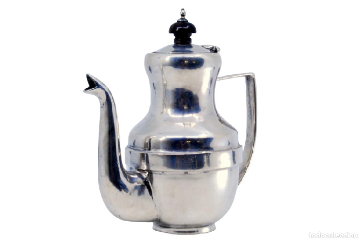 Antig&uuml;edades: Cafetera de plata - Foto 1