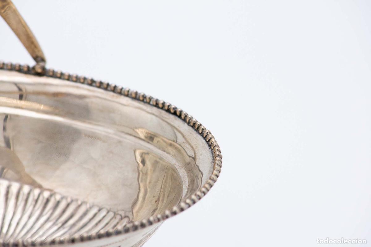 Antig&uuml;edades: plato de dulces de plata - Foto 4