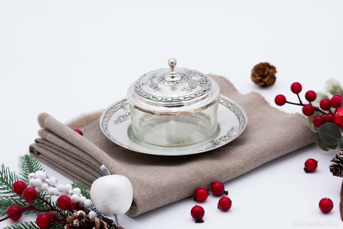 Antig&uuml;edades: plato de dulces de plata - Foto 1