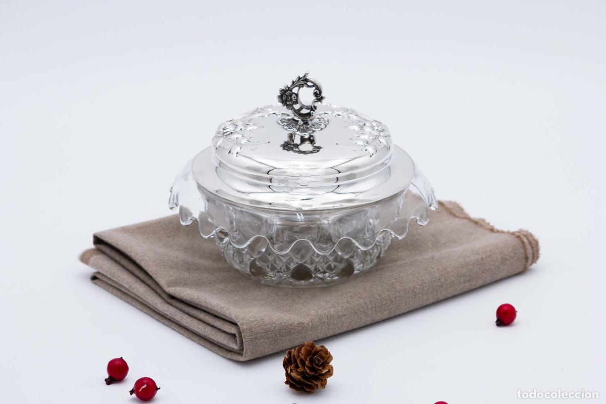 Antig&uuml;edades: plato de dulces de plata - Foto 1