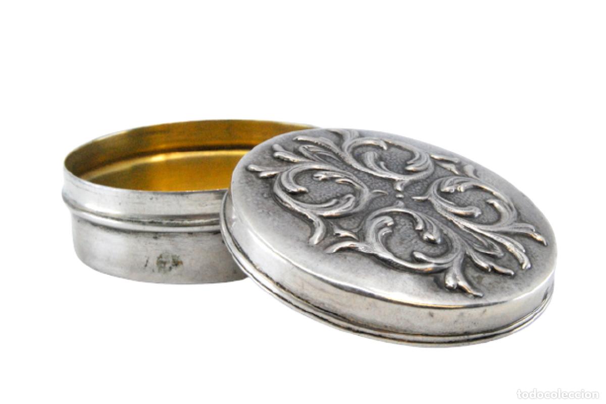 Antiquit&eacute;s: Pastillero, en color plata