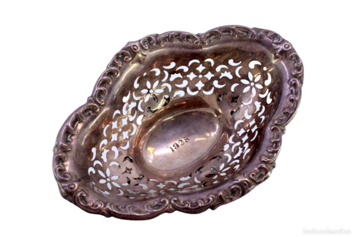 Antig&uuml;edades: plato de dulces de plata - Foto 1