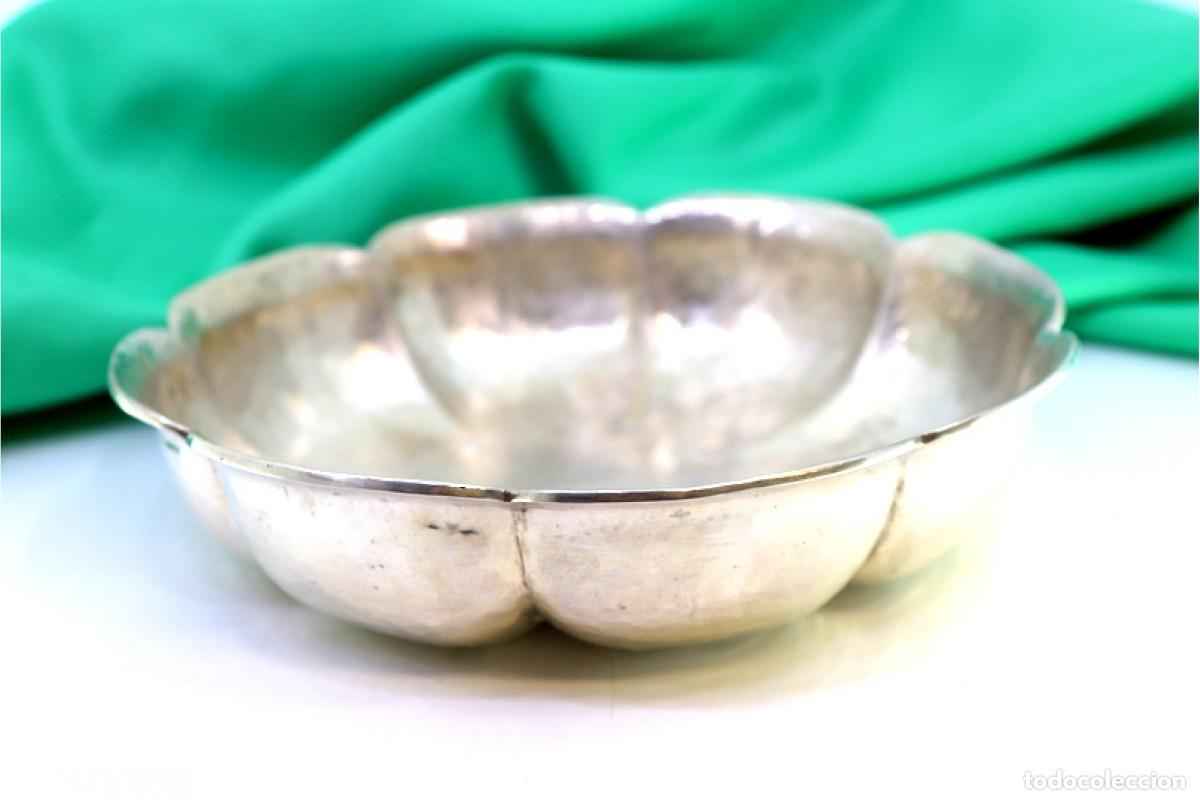 Antig&uuml;edades: plato de dulces de plata - Foto 1