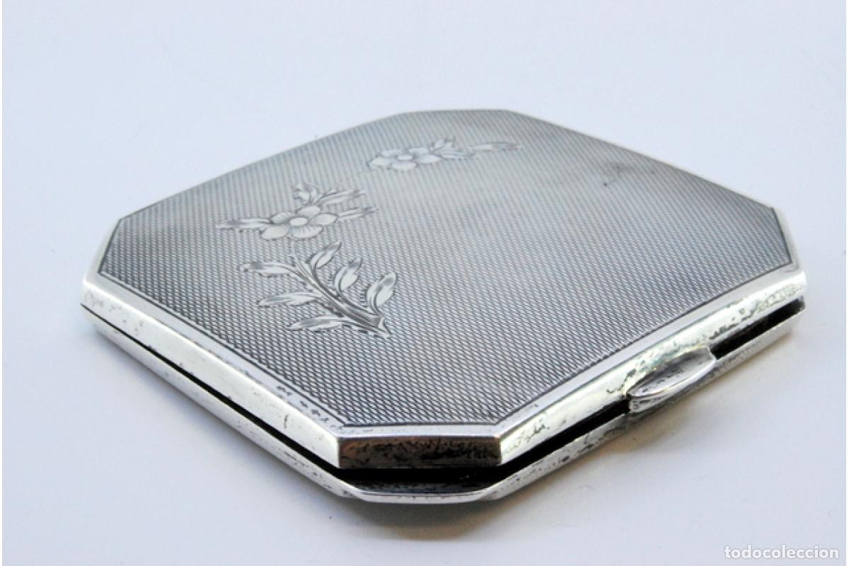 Antig&uuml;edades: Estuche de belleza plateado - Foto 9