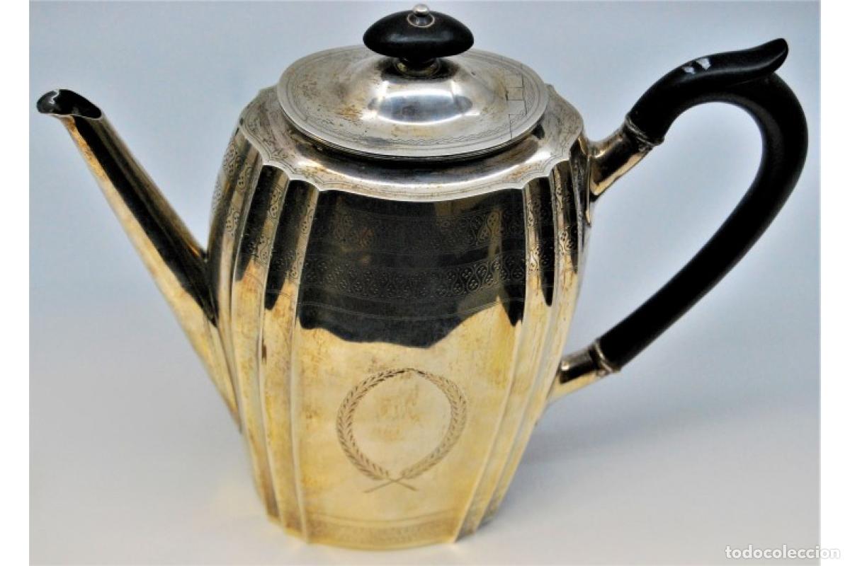 Antig&uuml;edades: Cafetera de plata - Foto 6