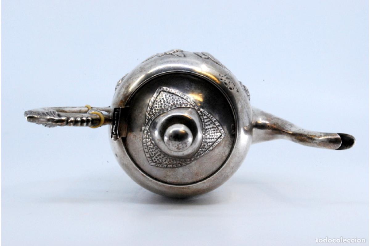 Antig&uuml;edades: tetera de plata - Foto 4