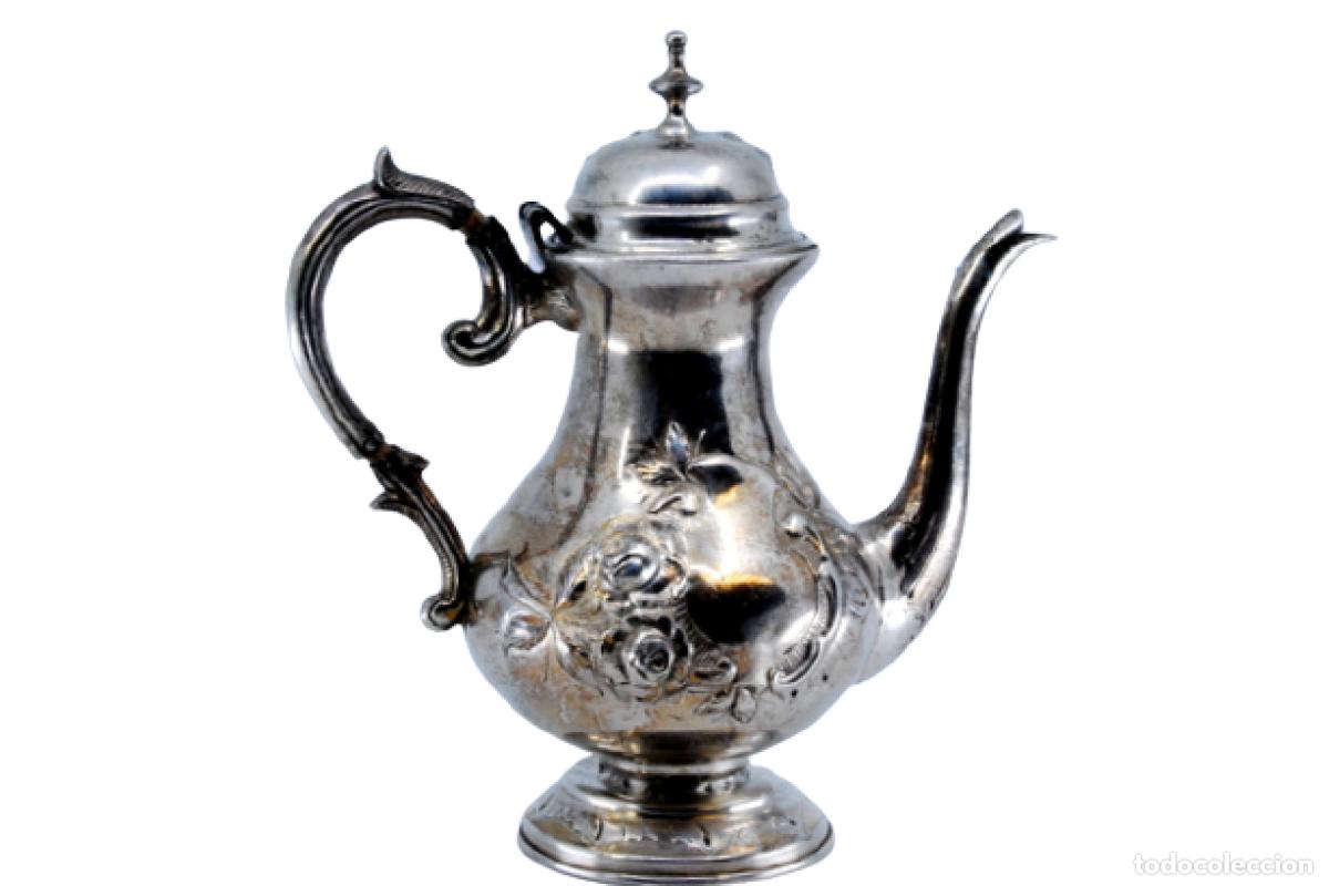 Antig&uuml;edades: Cafetera de plata - Foto 1