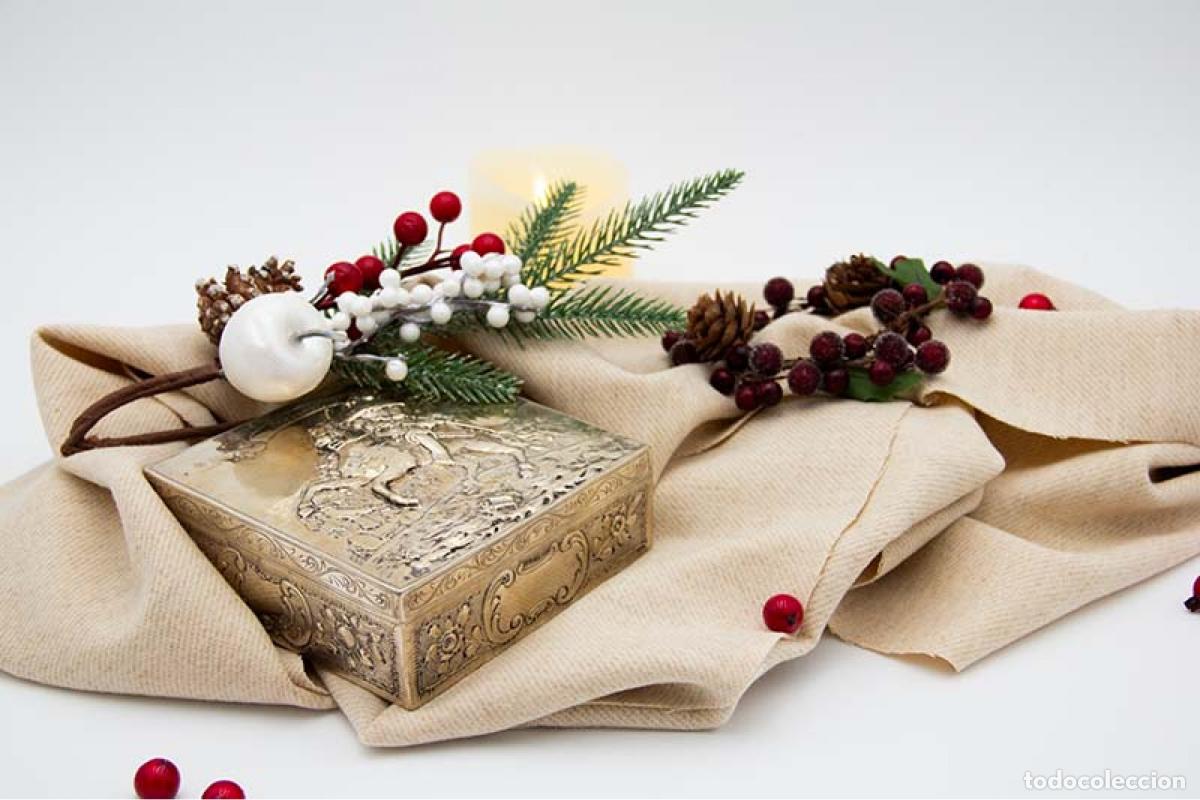 Antiques: Caja de plata