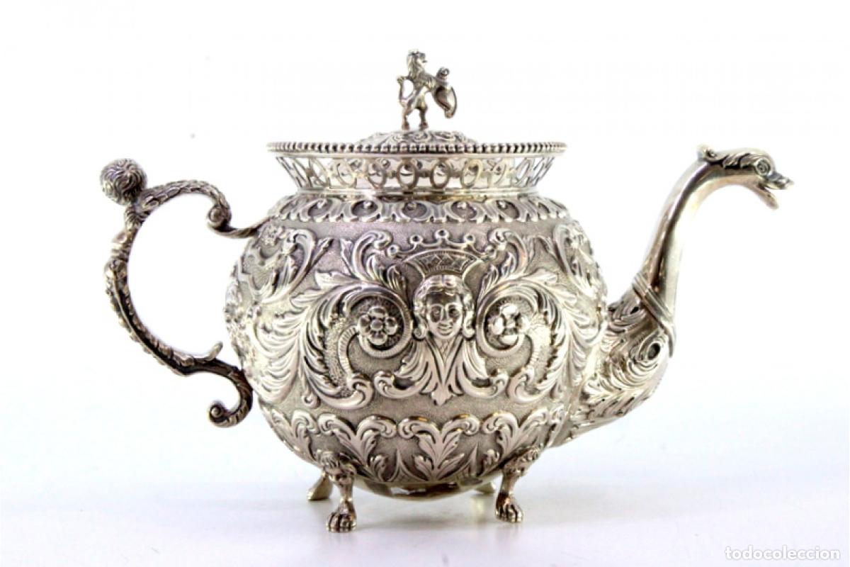 Antig&uuml;edades: Cafetera de plata - Foto 3