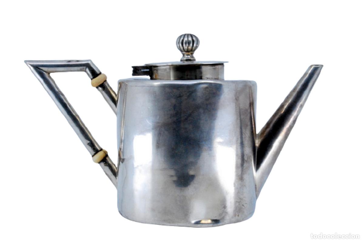 Antig&uuml;edades: Cafetera de plata - Foto 1