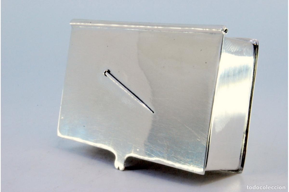 Antig&uuml;edades: Caja plateada para pins. - Foto 2