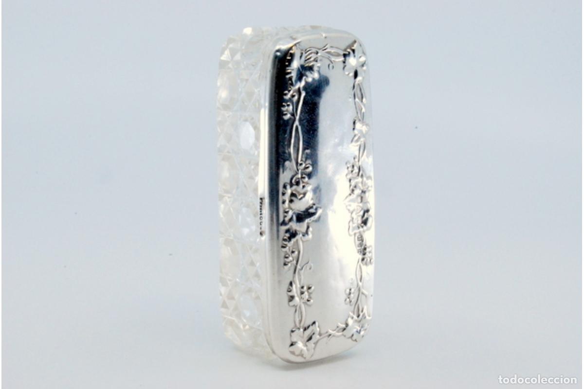 Antig&uuml;edades: Jabonera de cristal y plata - Foto 9