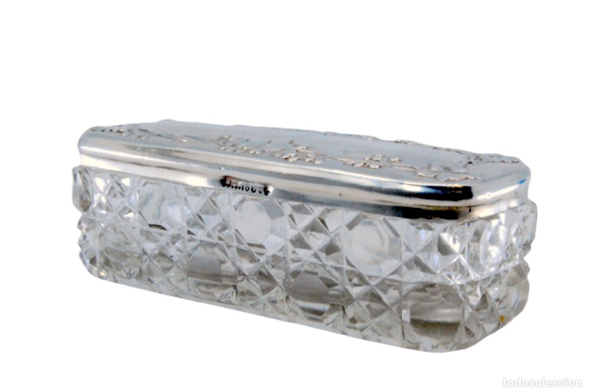 Antig&uuml;edades: Jabonera de cristal y plata - Foto 1
