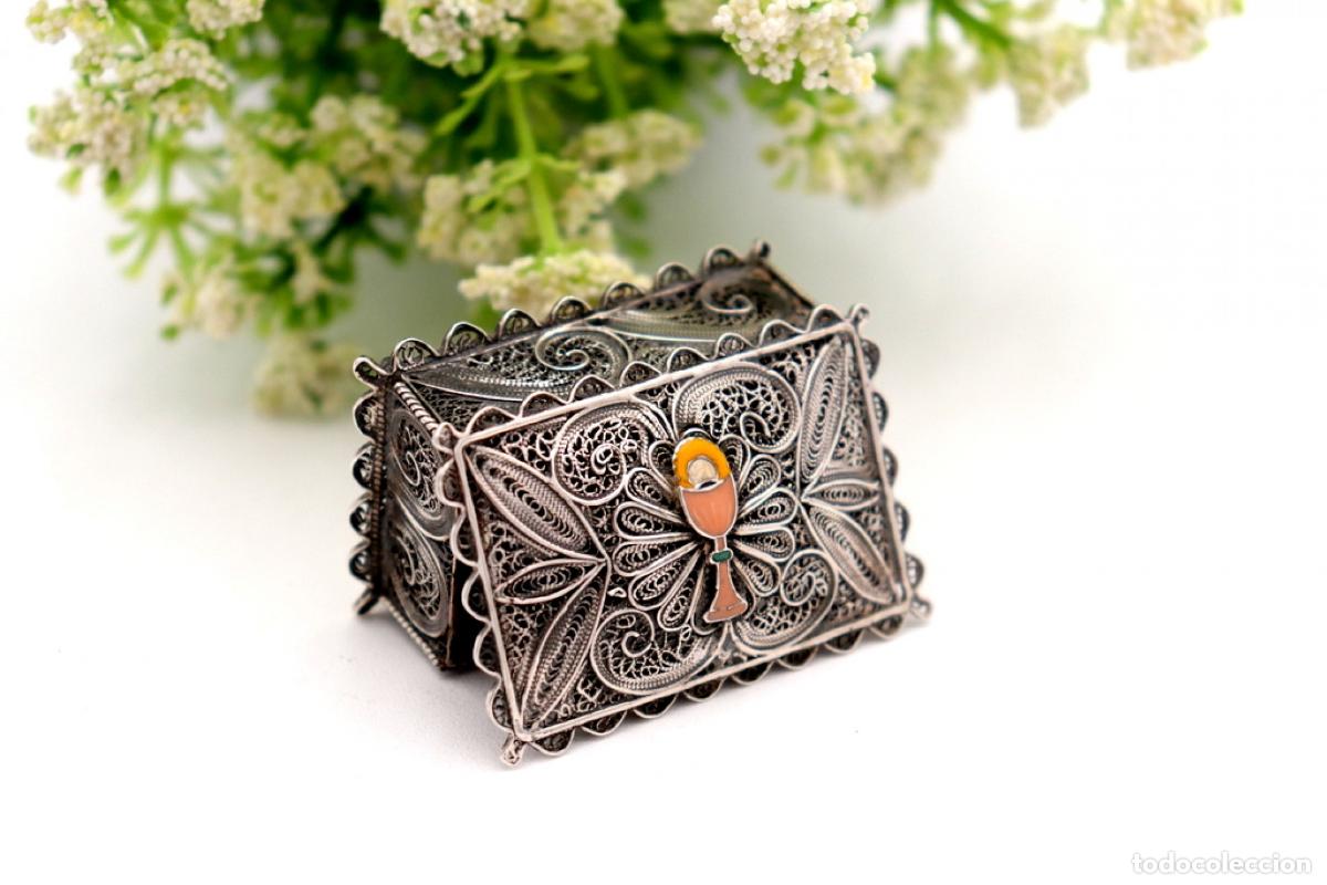 Antig&uuml;edades: Pastillero, en color plata