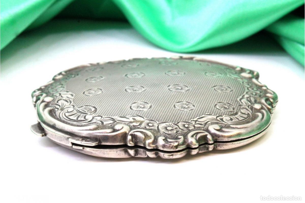 Antig&uuml;edades: Estuche de belleza plateado - Foto 3