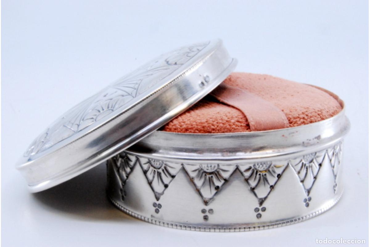 Antig&uuml;edades: Estuche de belleza plateado - Foto 5