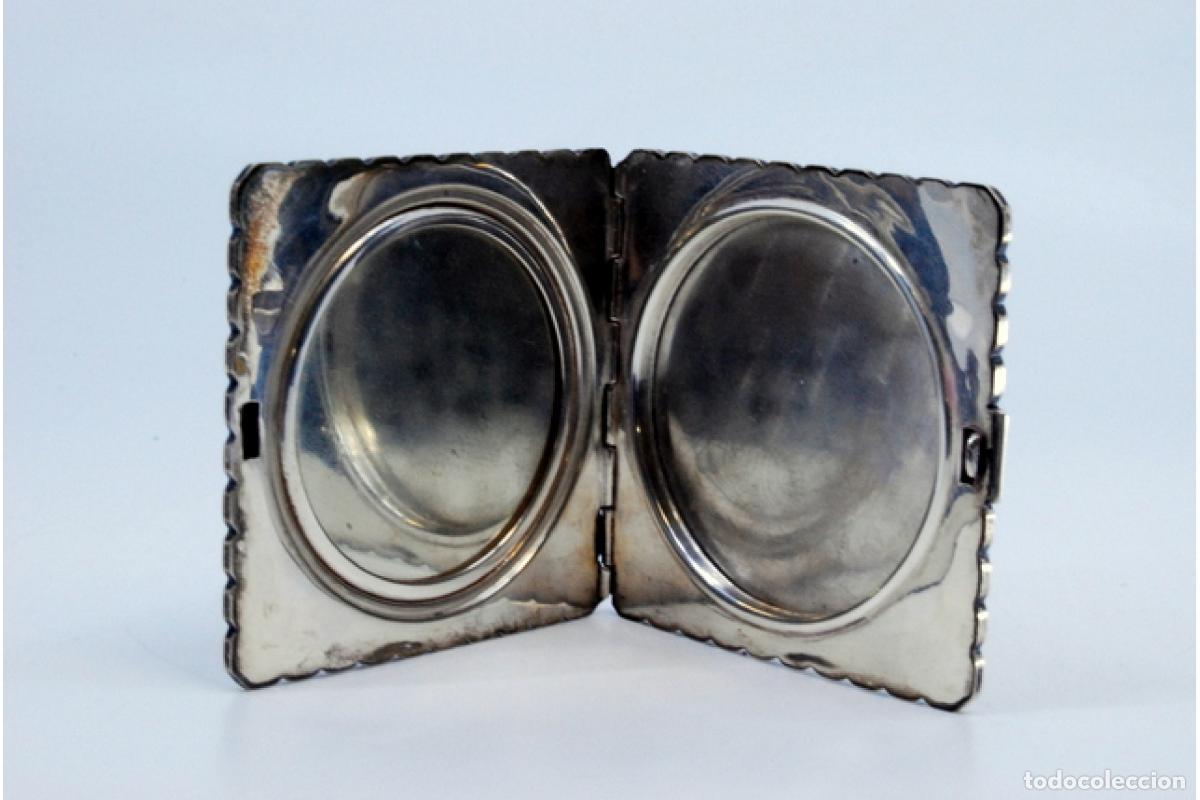 Antig&uuml;edades: Estuche de belleza plateado - Foto 2