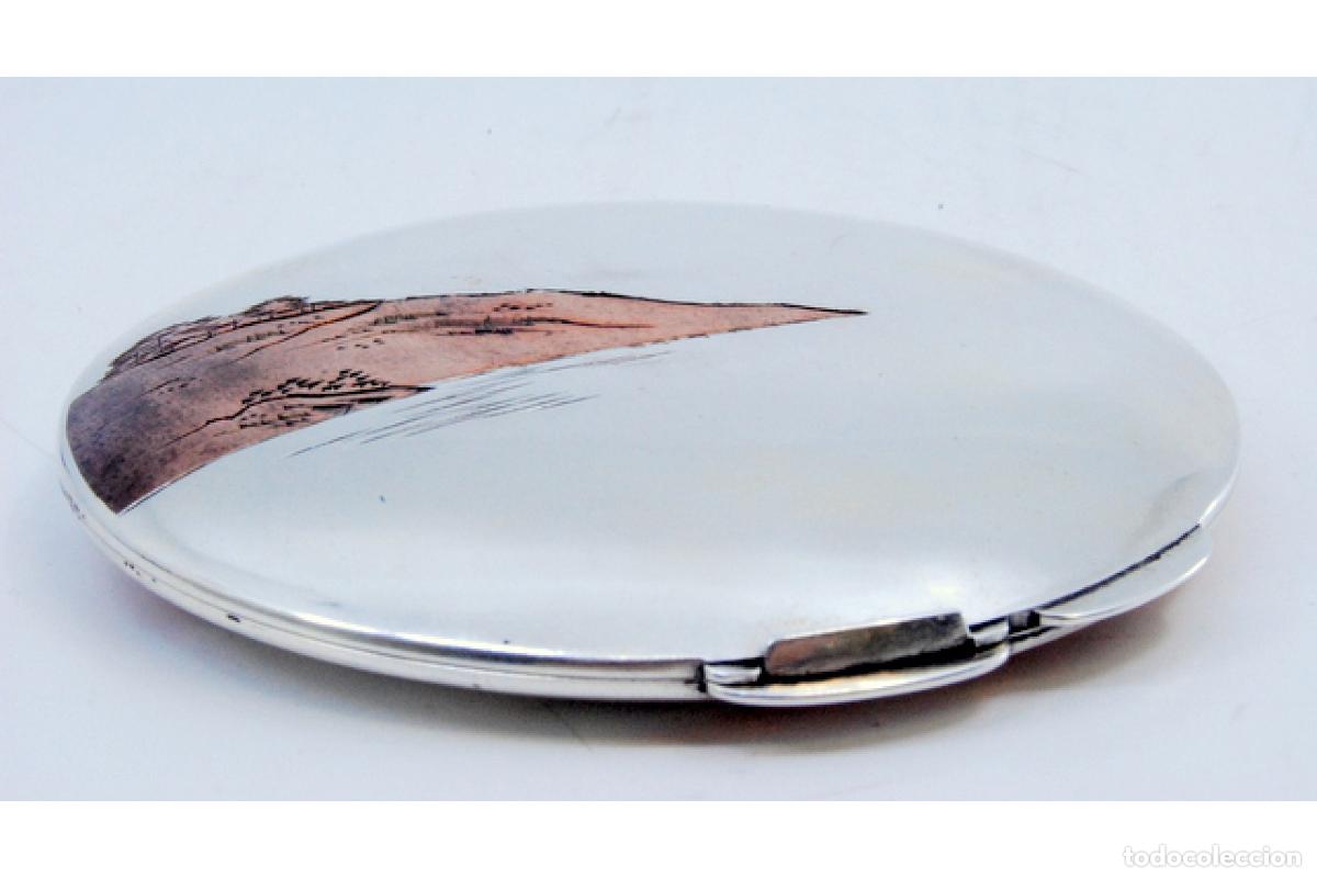 Antig&uuml;edades: Estuche de belleza plateado - Foto 3