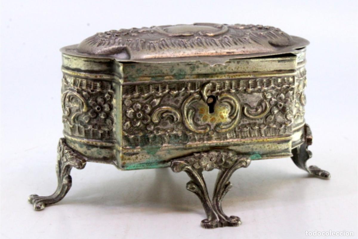 Antig&uuml;edades: Caja de joyer&iacute;a de plata - Foto 3