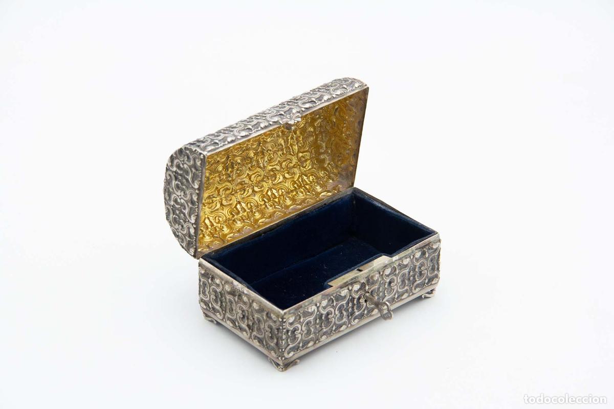 Antig&uuml;edades: Caja de joyer&iacute;a de plata - Foto 1