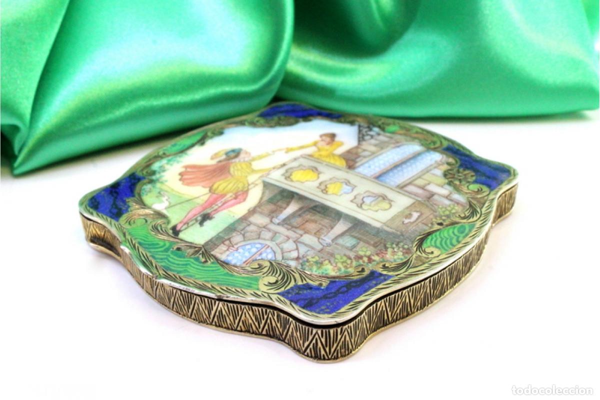 Antig&uuml;edades: Estuche de belleza plateado - Foto 3