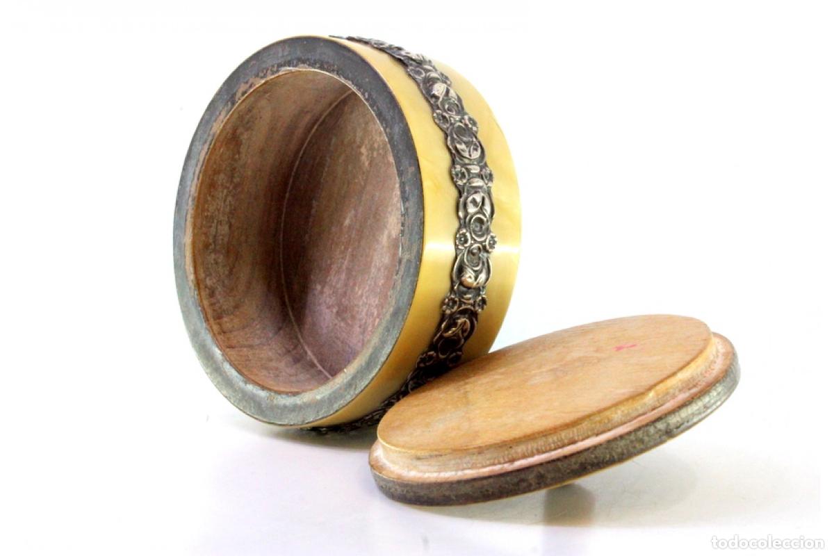 Antig&uuml;edades: Joyero, fabricado en madera y plata. - Foto 8