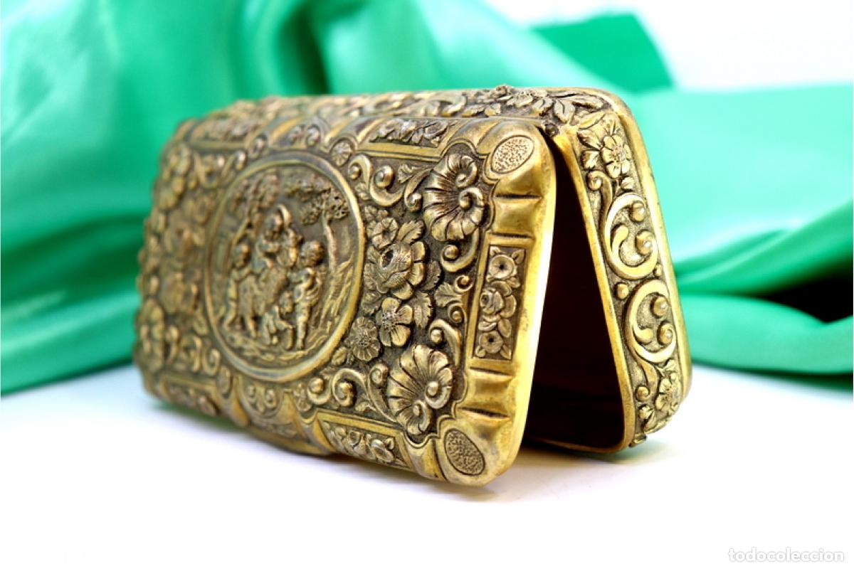 Antig&uuml;edades: Caja de plata ba&ntilde;ada en oro - Foto 5