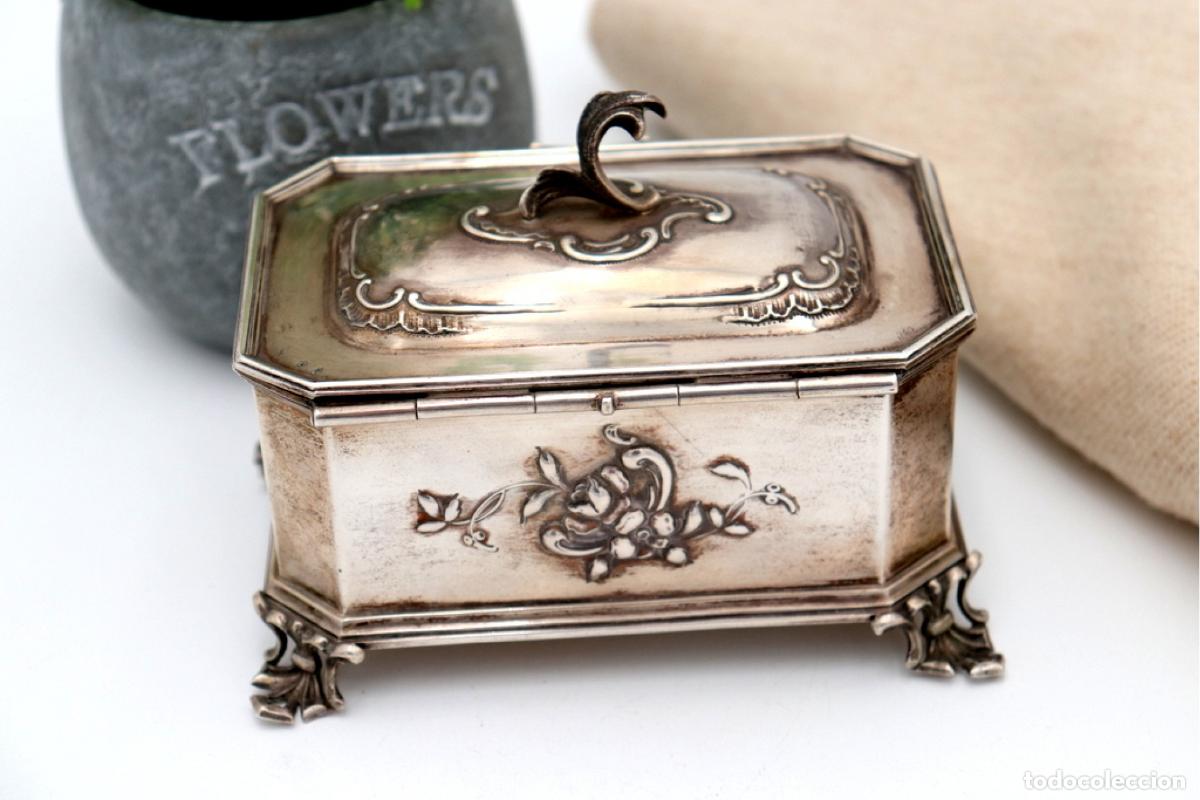 Antig&uuml;edades: Caja de plata - Foto 3