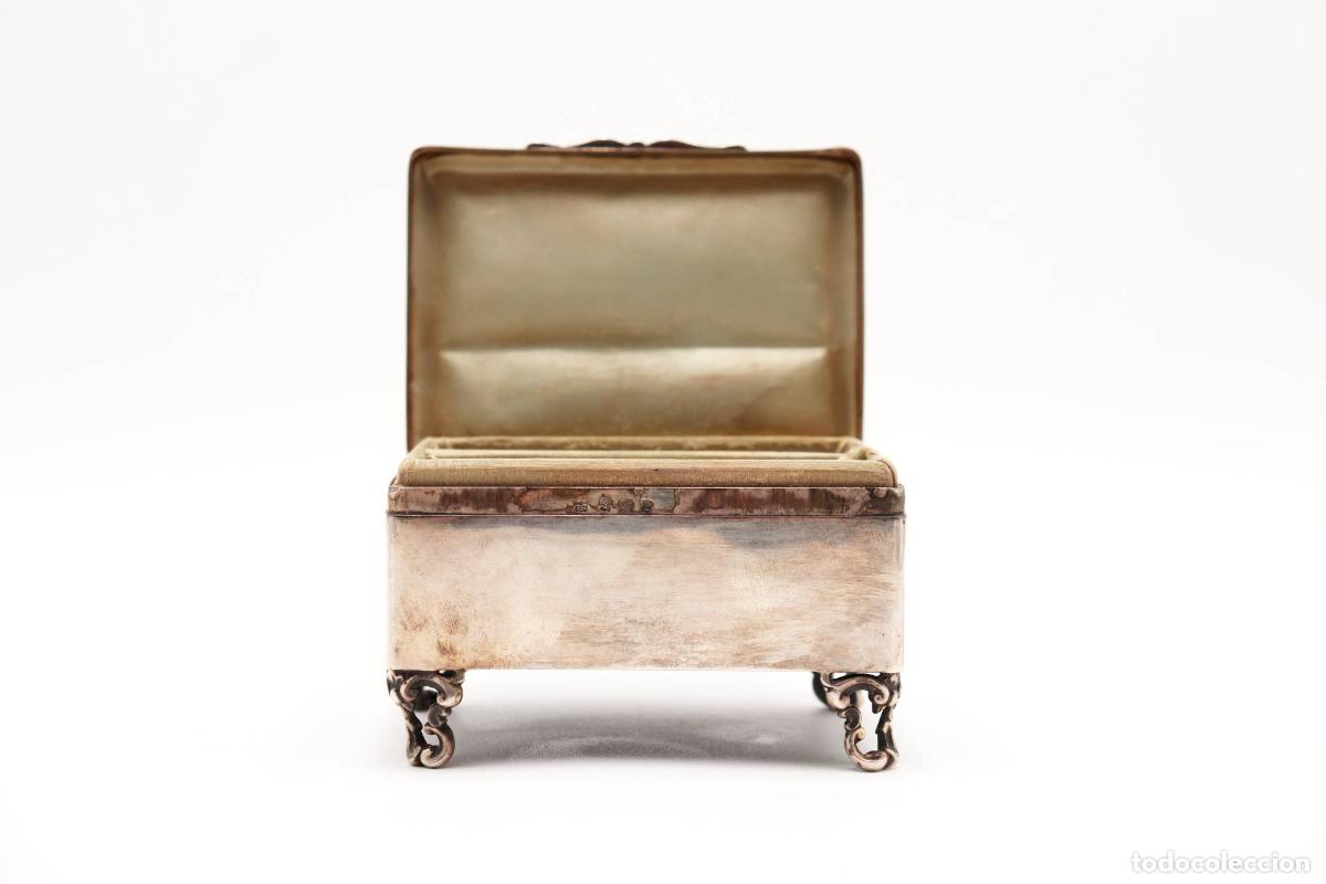 Antig&uuml;edades: Caja de joyer&iacute;a de plata - Foto 4