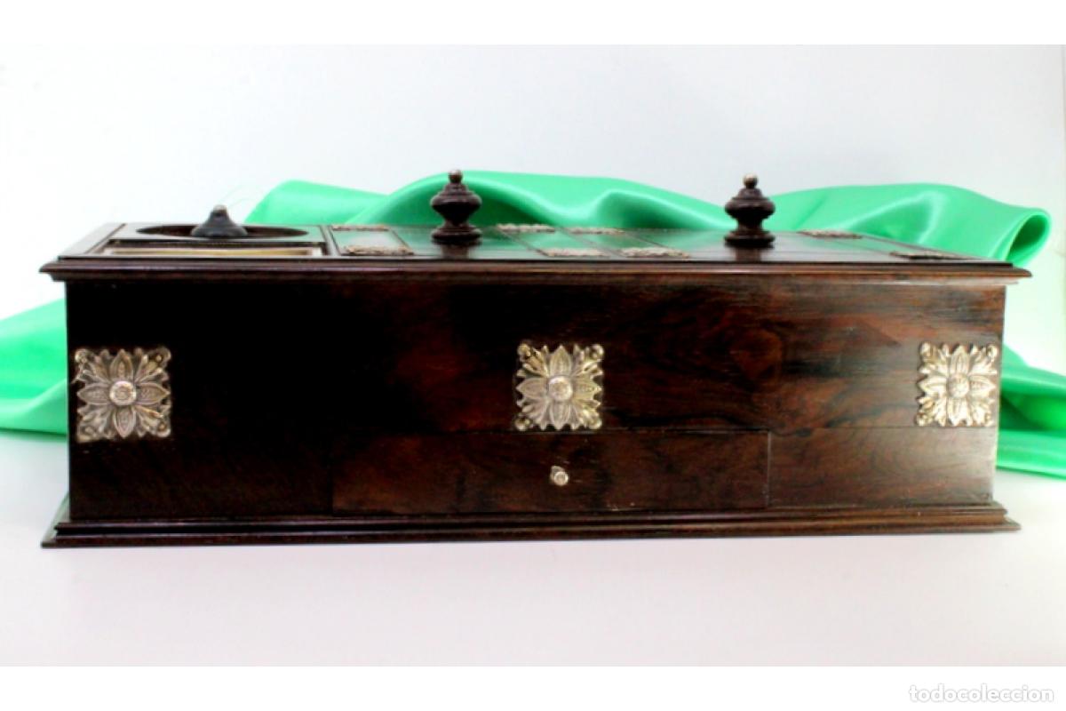 Antig&uuml;edades: Caja para fumar, fabricada en madera y plata. - Foto 2