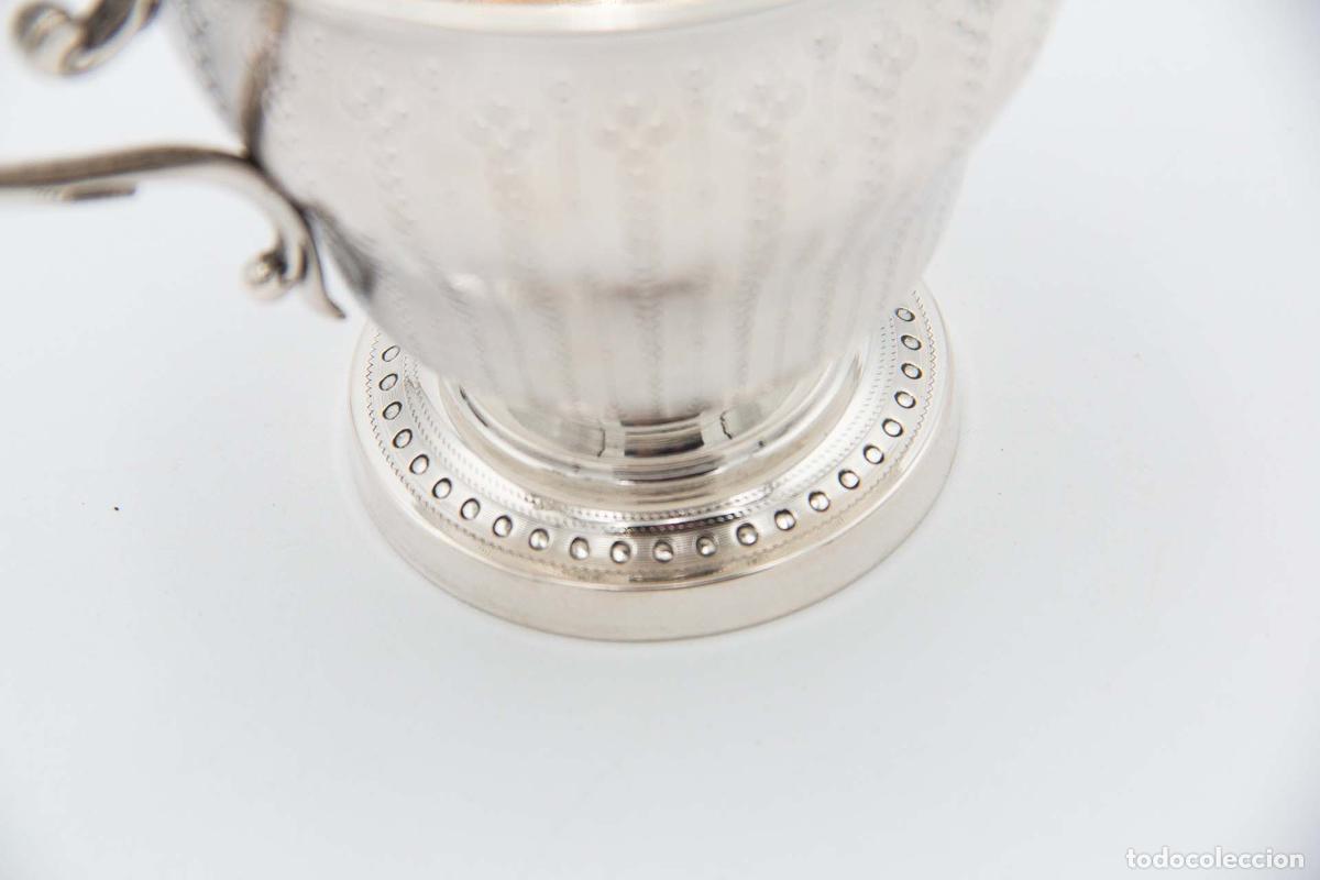 Antig&uuml;edades: copa de plata - Foto 2