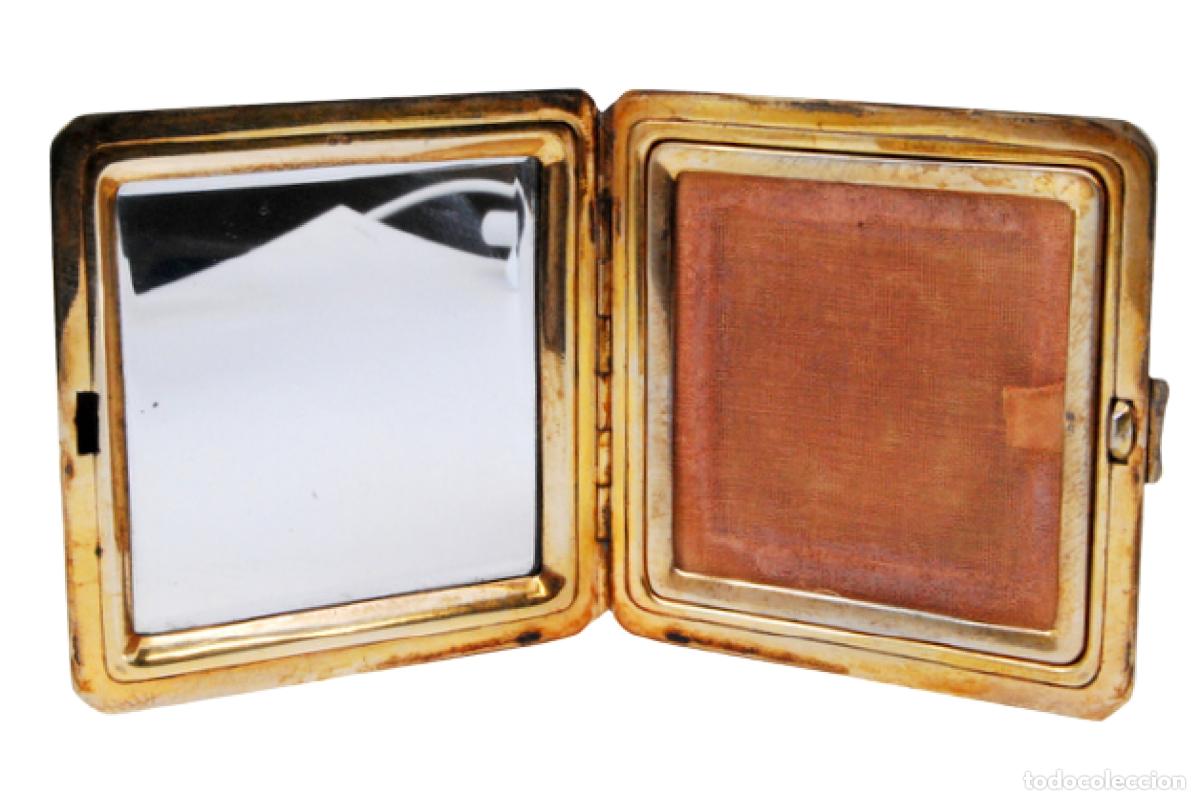 Antig&uuml;edades: Estuche de belleza, en plata dorada - Foto 1