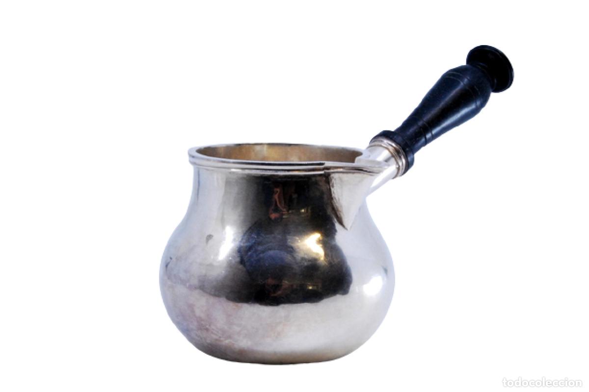 Antig&uuml;edades: cazuela de plata - Foto 1