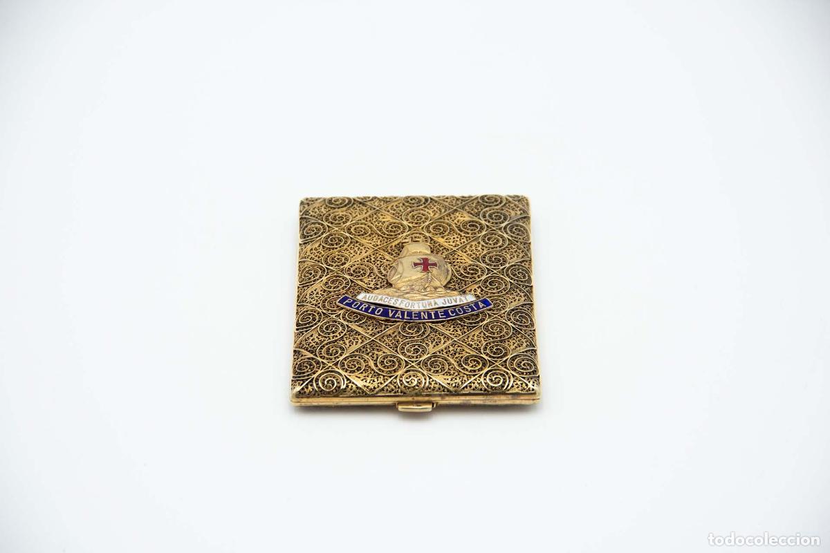 Antiguidades: Caja de cigarrillos, plateada