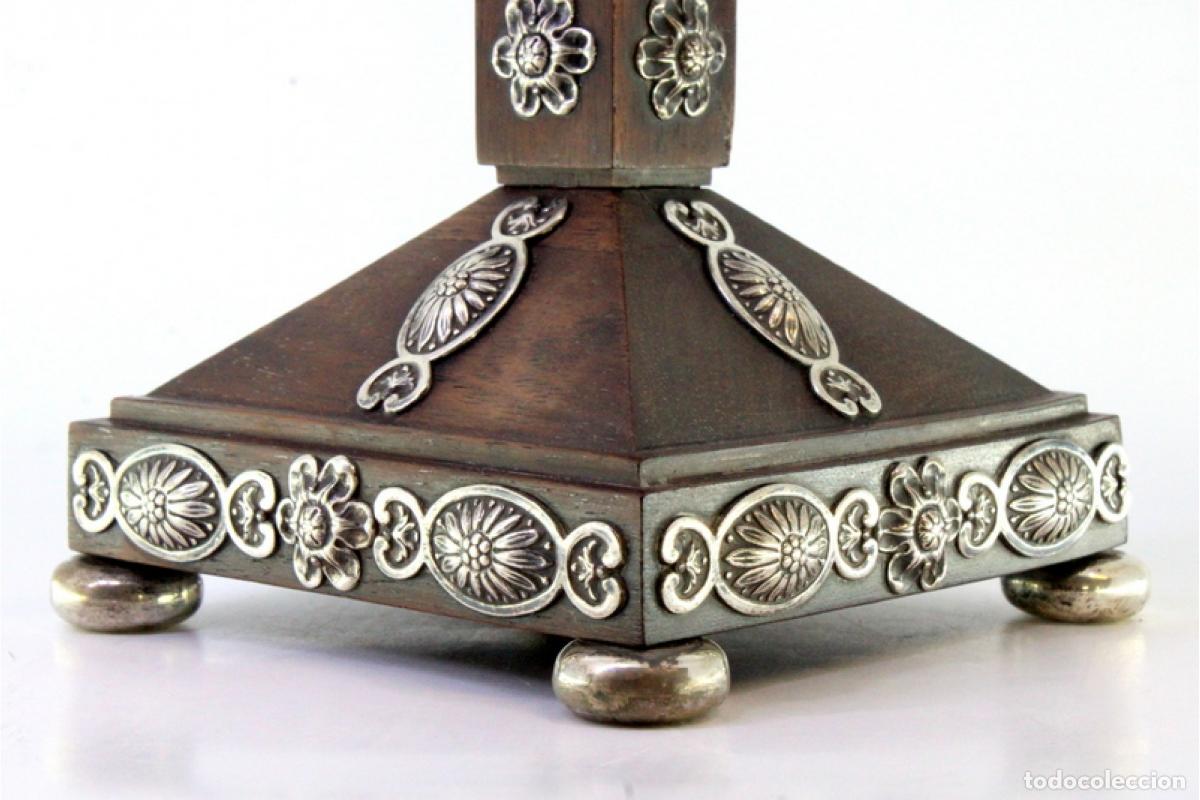 Antig&uuml;edades: Candelabros en madera y plata - Foto 5