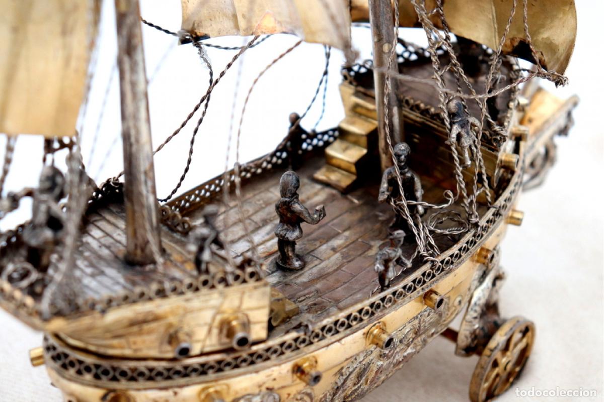 Antig&uuml;edades: Carabela en filigrana de plata dorada - Foto 4