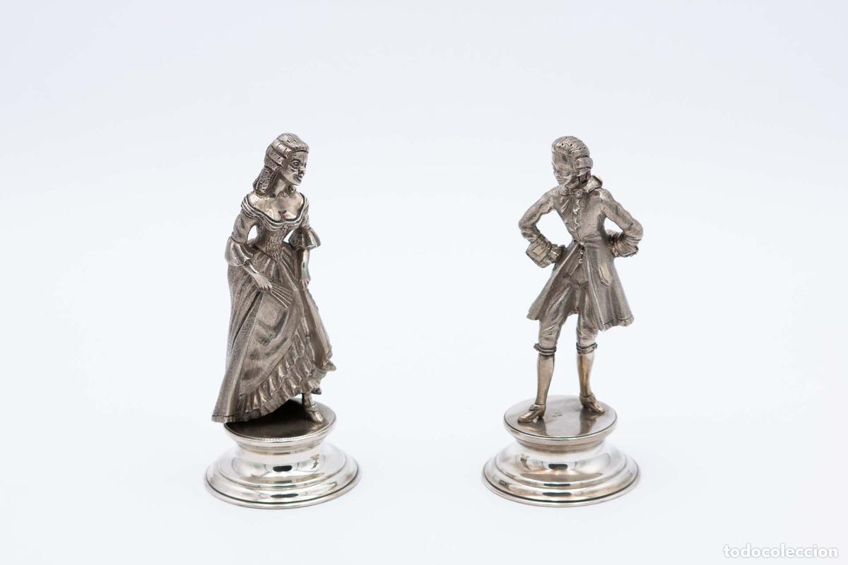 Antig&uuml;edades: Pareja bailando en plata - Foto 1