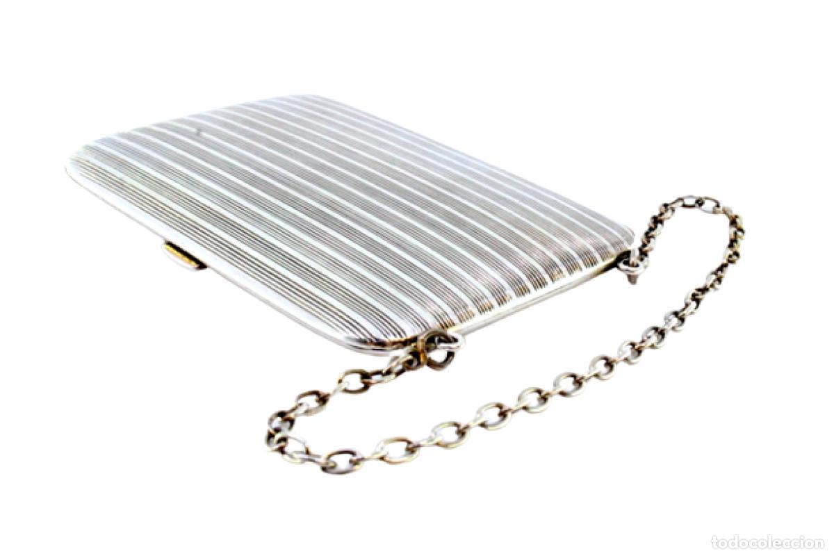 Antig&uuml;edades: Caja de cigarrillos, plateada