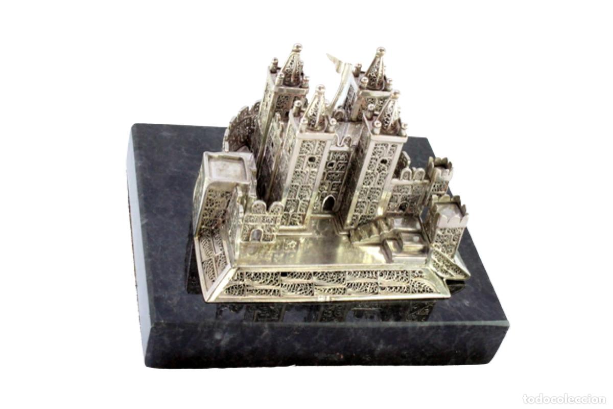 Antiques: Castillo en filigrana de plata