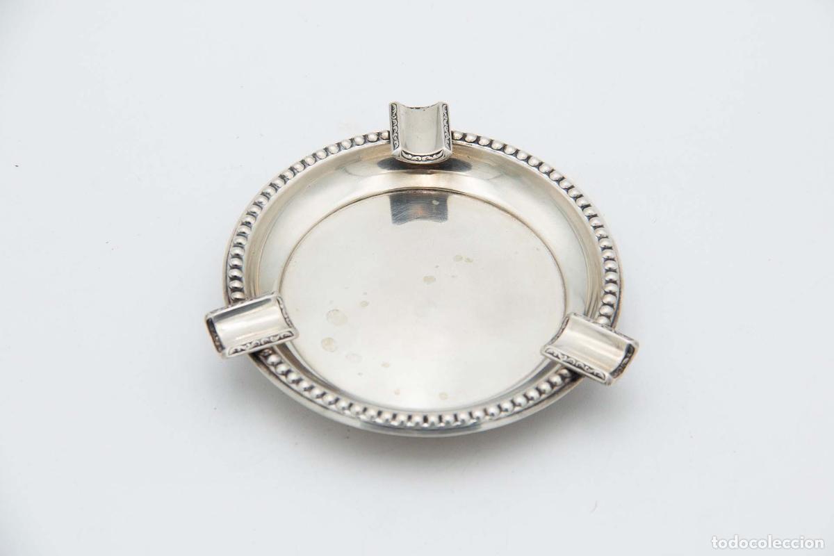 Antig&uuml;edades: Cenicero de plata - Foto 1