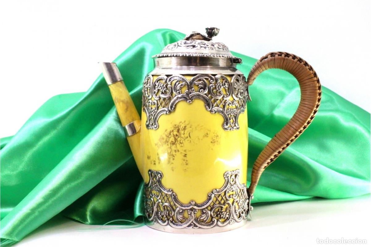 Antiquit&auml;ten: tetera de plata