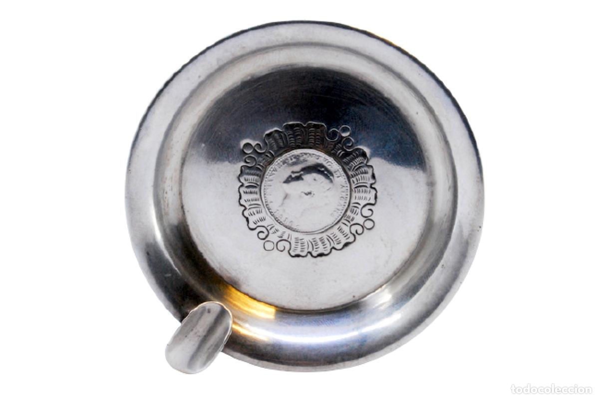 Antig&uuml;edades: Cenicero de plata - Foto 1