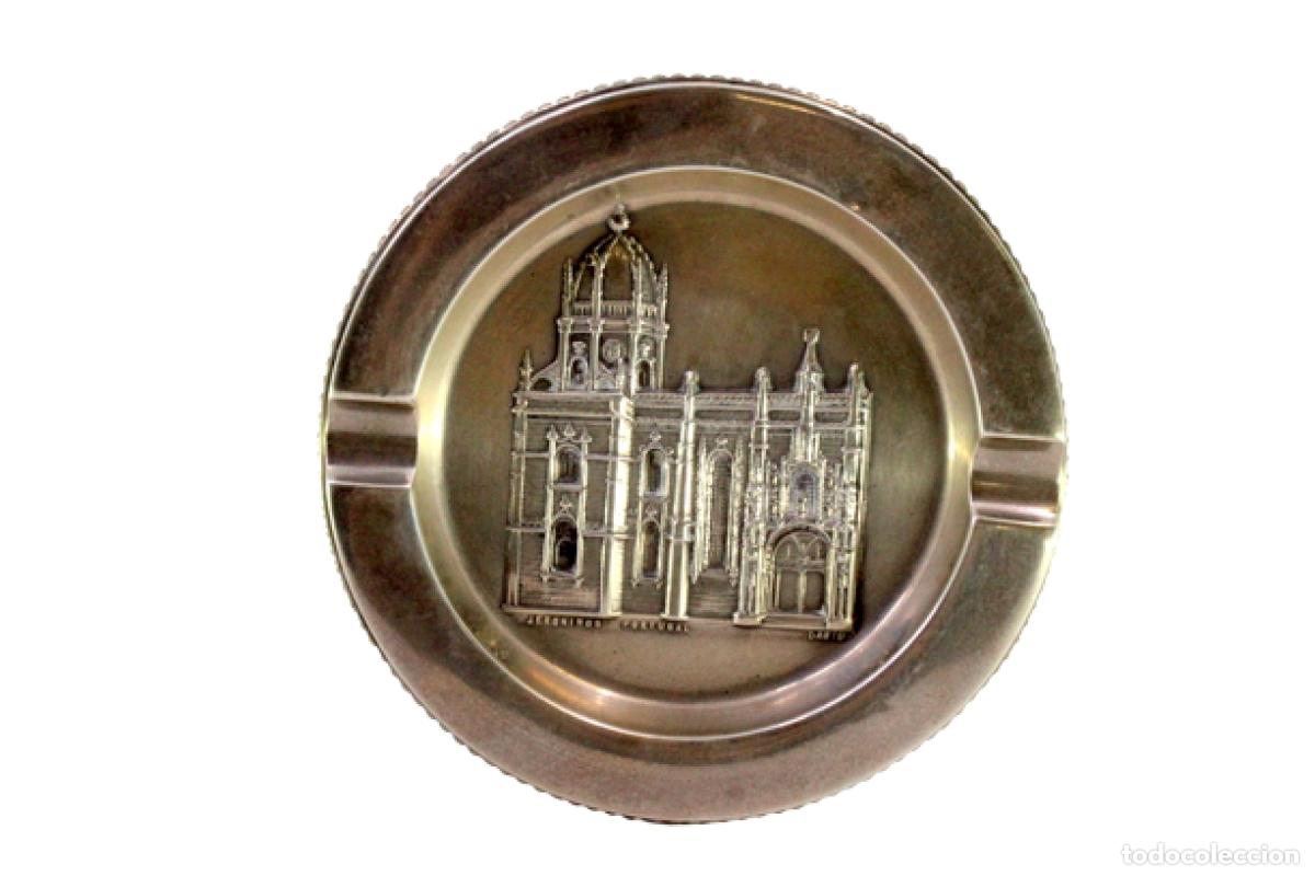 Antig&uuml;edades: Cenicero de plata - Foto 1