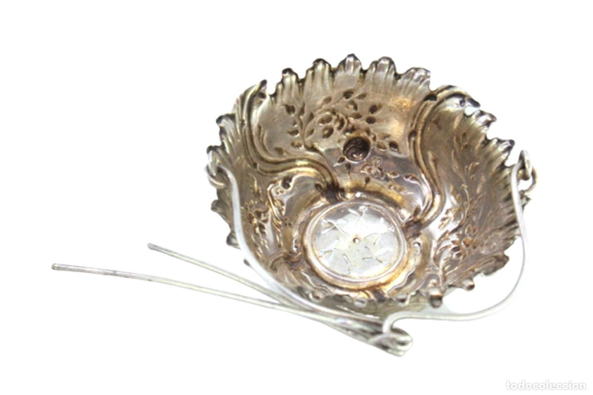 Antig&uuml;edades: Colador de t&eacute;, en plata - Foto 1