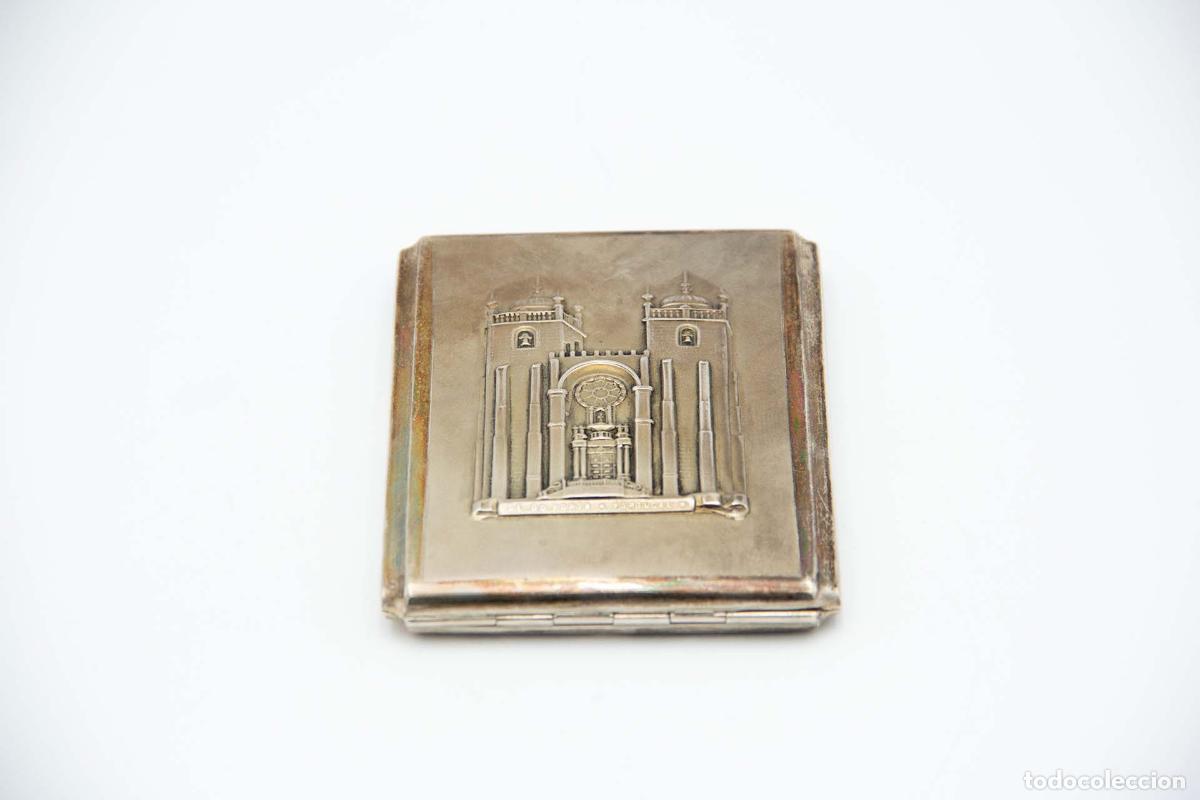 Antiquit&auml;ten: Caja de cigarrillos, plateada