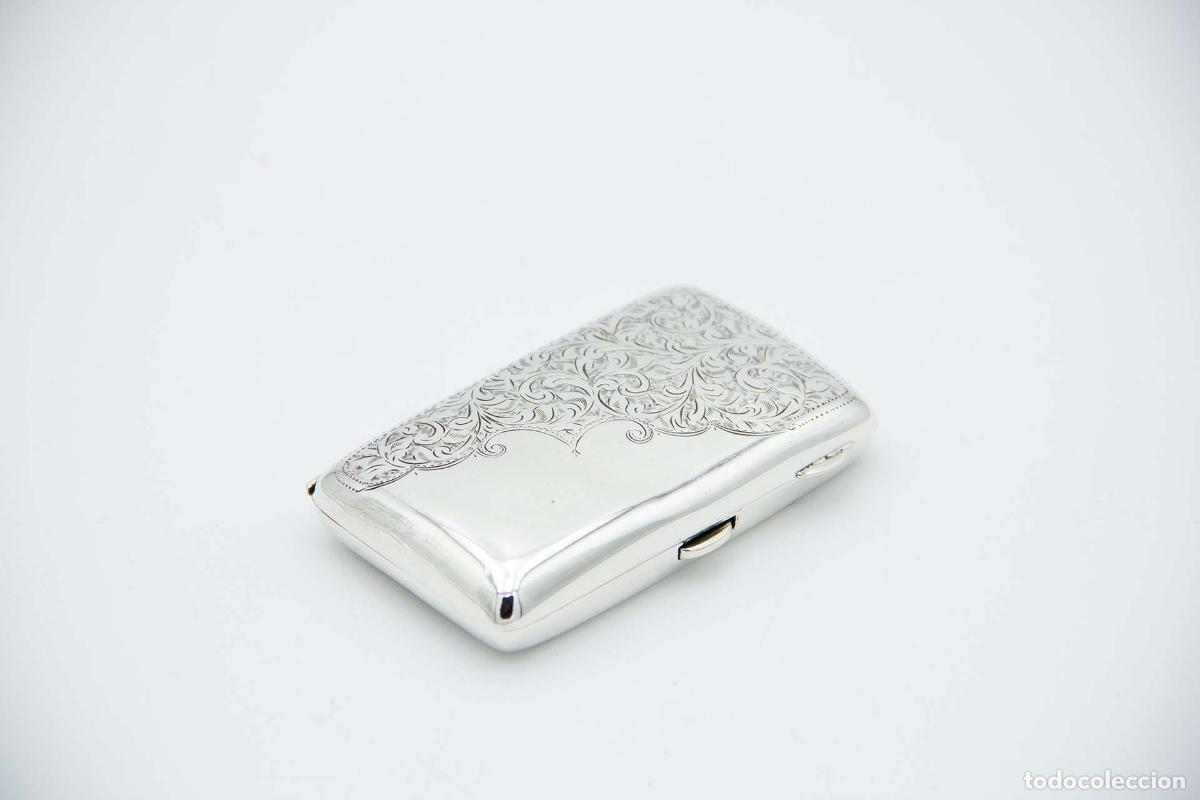 Antiquit&auml;ten: Caja de cigarrillos, plateada