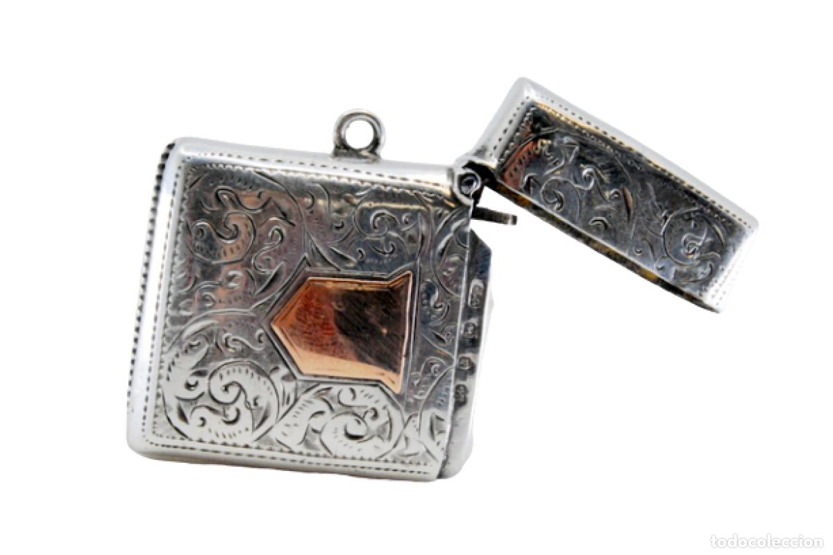 Antiquit&eacute;s: Caja de cerillas de plata