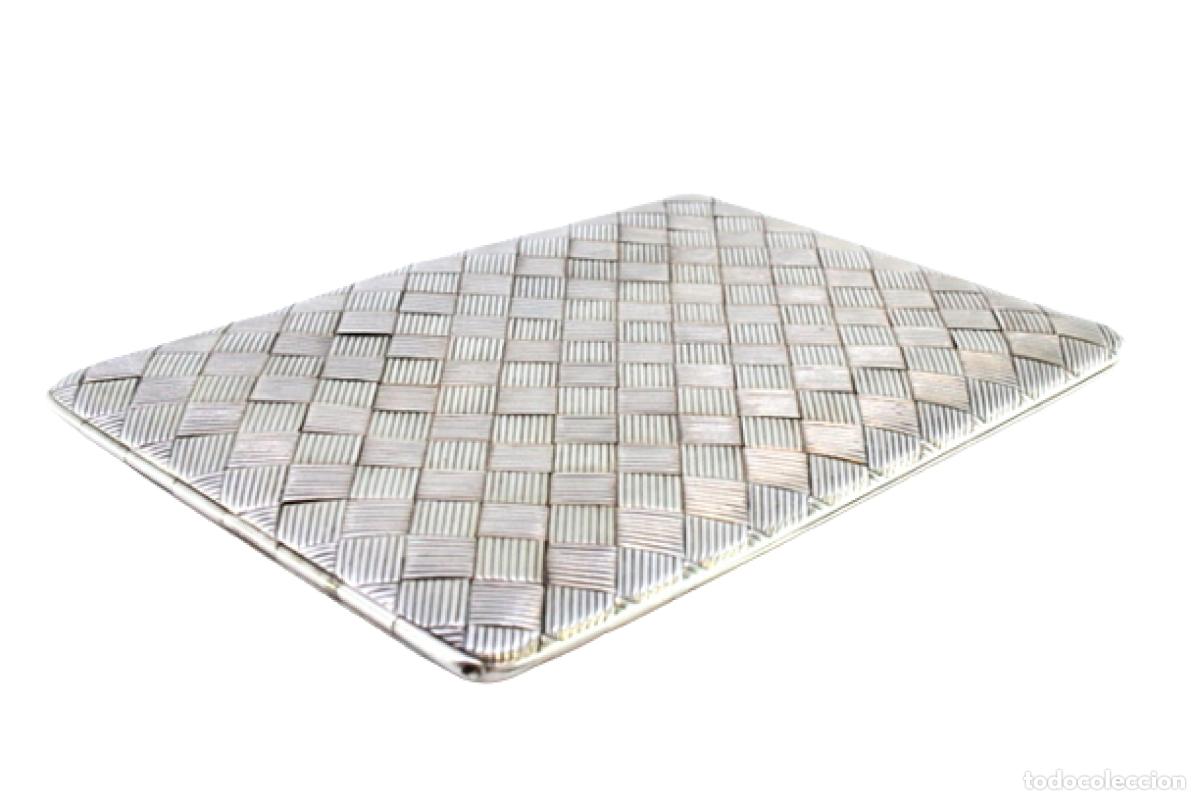 Antiques: Caja de cigarrillos, plateada