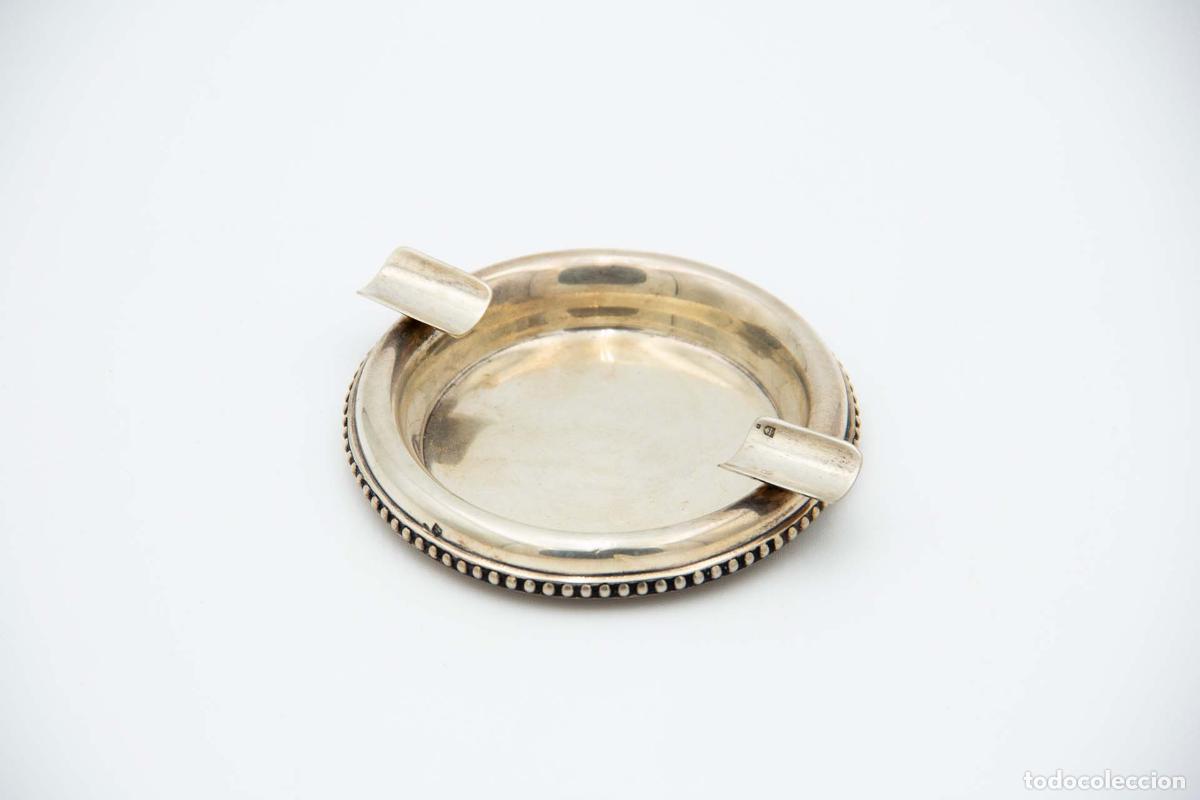 Antig&uuml;edades: Cenicero de plata - Foto 1