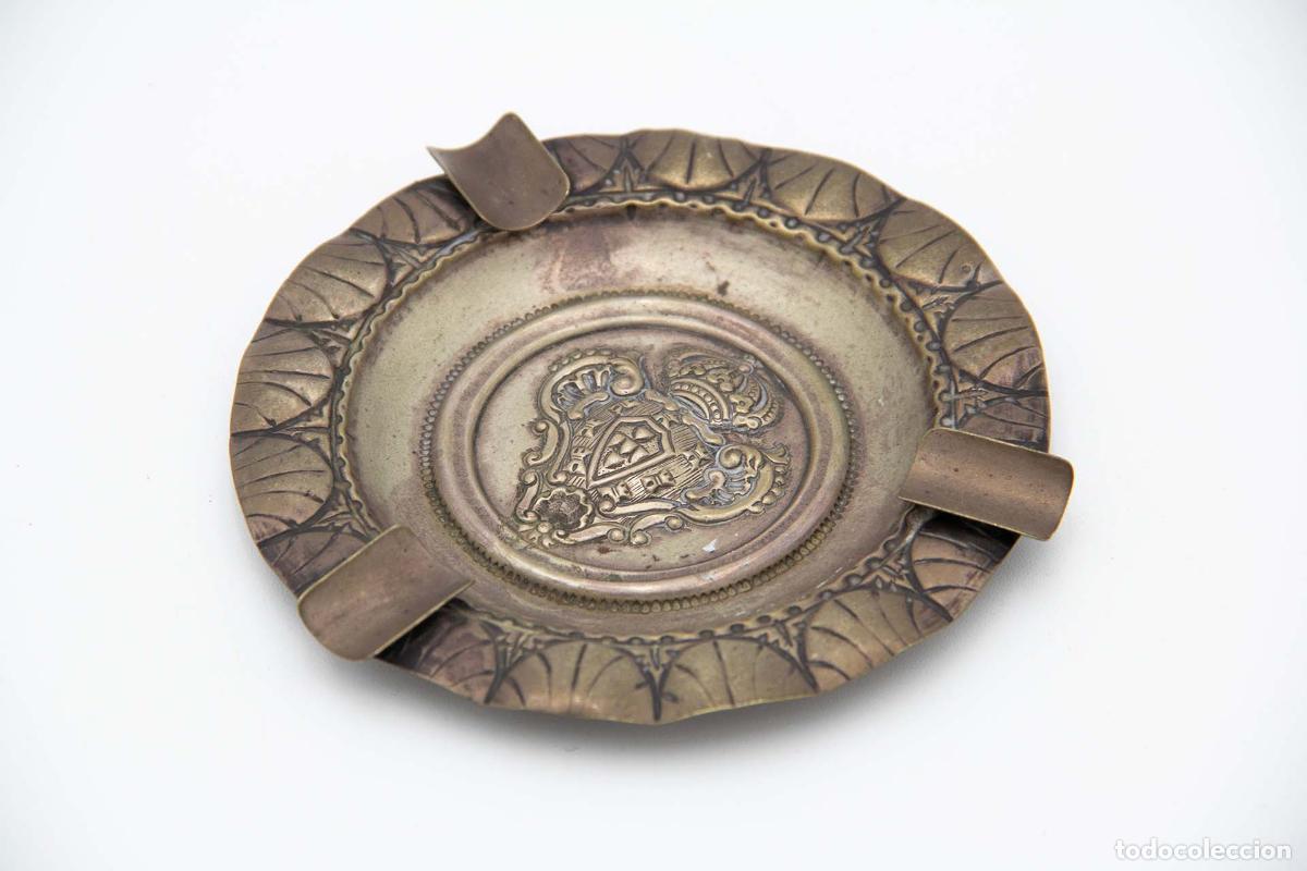 Antig&uuml;edades: Cenicero de plata - Foto 2